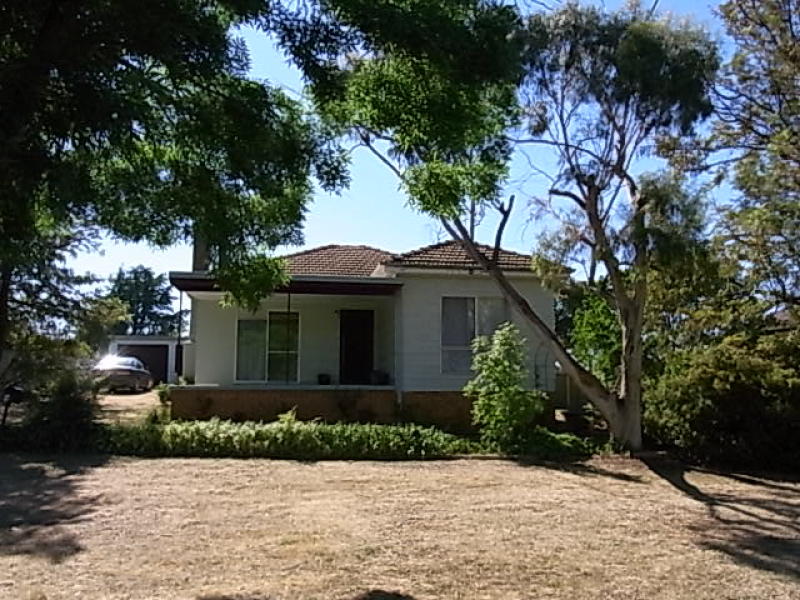 60 Warraderry Street, Grenfell, NSW 2810