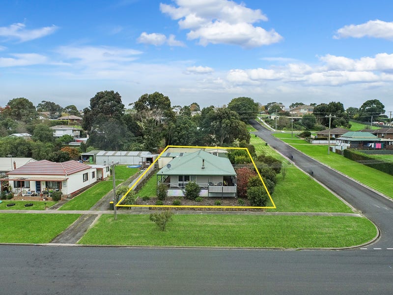 105 Grey Street, Terang, Vic 3264 Property Details