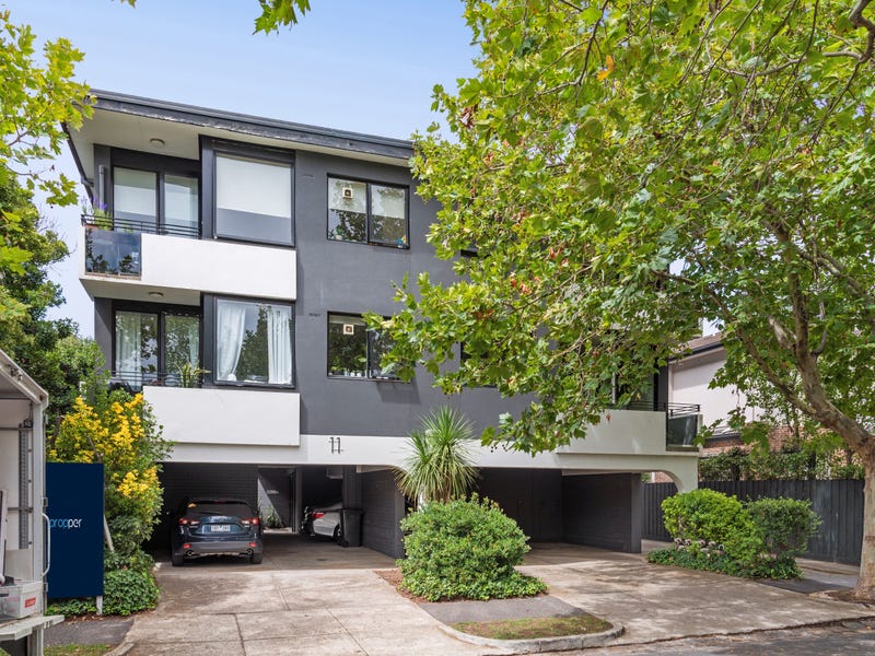 2/11 Selwyn Avenue, Elwood, VIC 3184