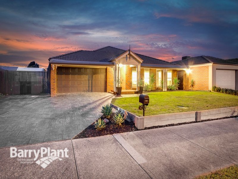 9 Blackwood Drive, Pakenham, Vic 3810 Property Details
