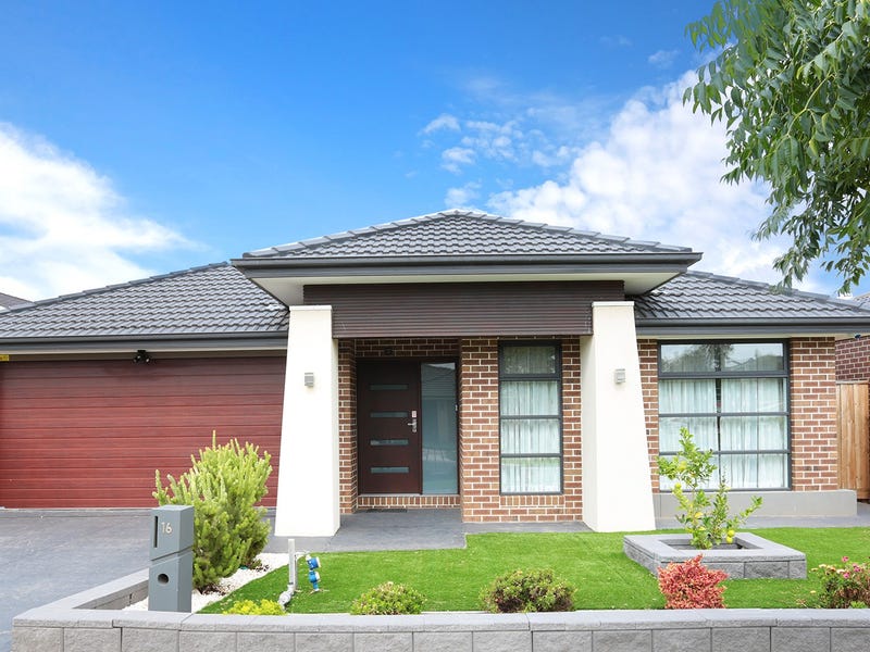 16 Capital Way, Point Cook, VIC 3030 16 Capital Way, Point Cook, VIC 3030