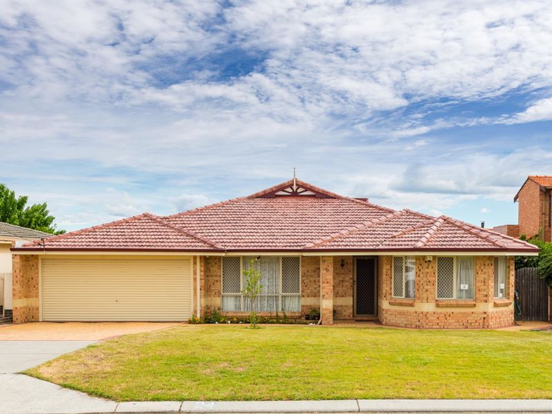 24 STREET, Stirling, WA 6021 Property Details