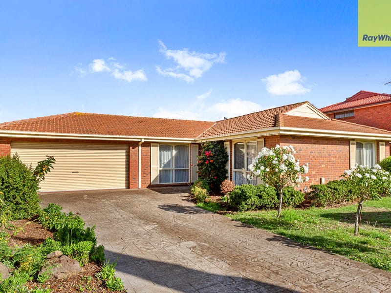 6 Mckinnon Court, Melton West, VIC 3337