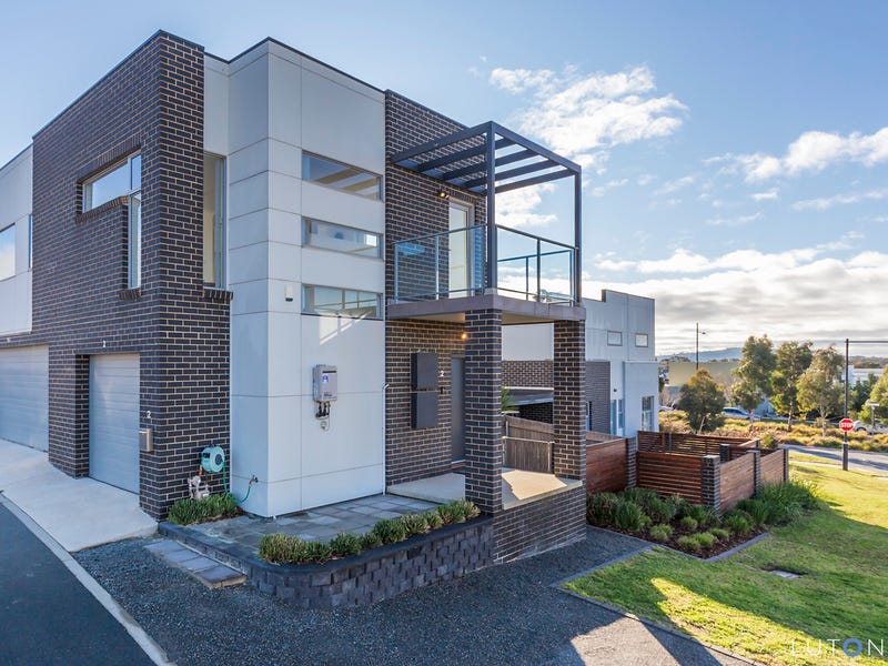 2/2 Keith Waller Rise, Casey, ACT 2913 - Property Details