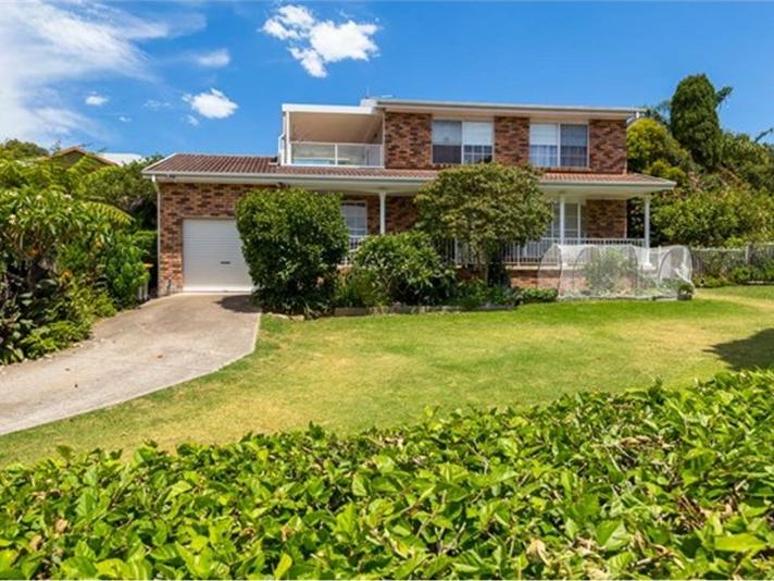 11 Jennifer Place, Moruya Heads, NSW 2537