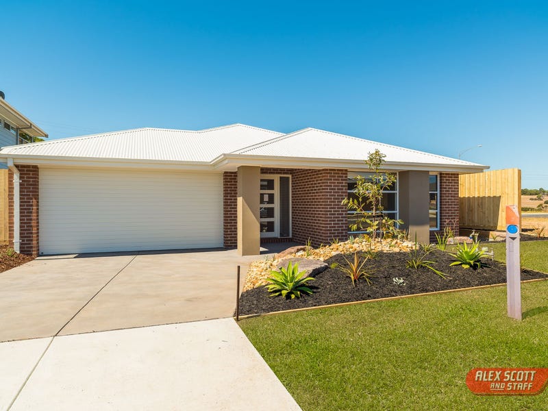 17 Waterford Drive, Cowes, VIC 3922