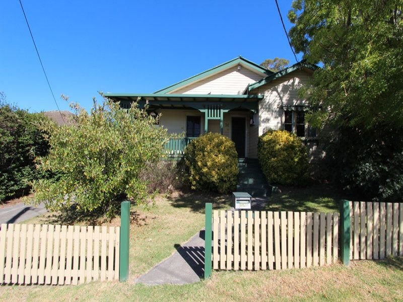 74 Throsby Street, Moss Vale, NSW 2577 74 Throsby Street, Moss Vale, NSW 2577