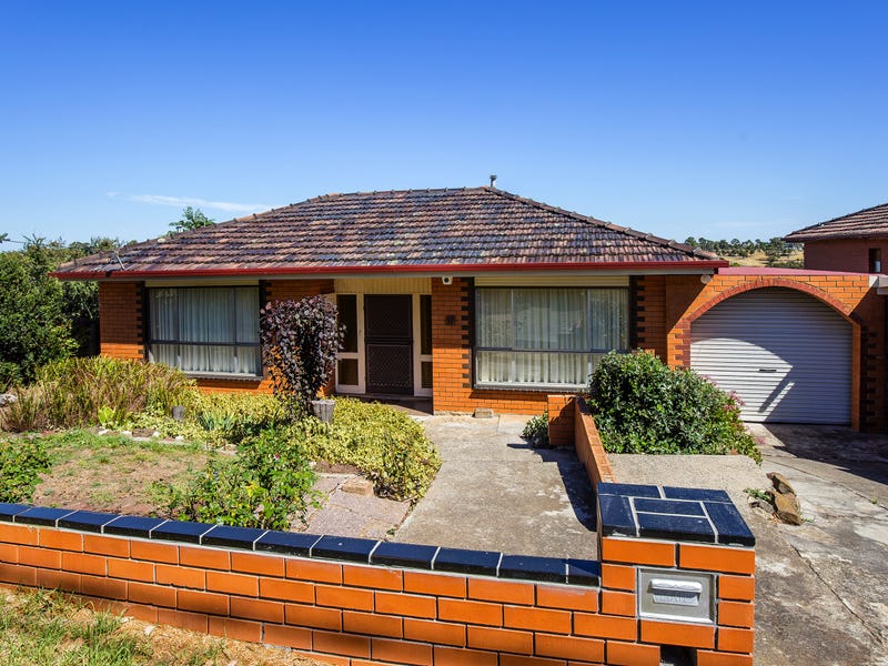 11 Laura Grove, Avondale Heights, Vic 3034