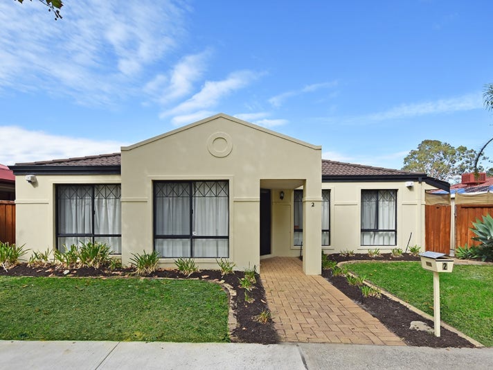 2 Woodlake Boulevard Ellenbrook Wa 6069