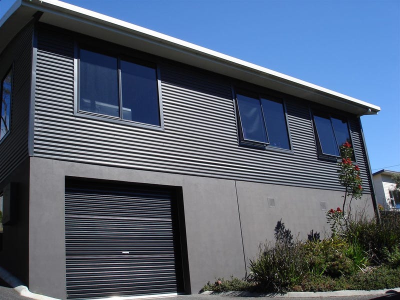 1/21 Deviation Road, Penguin, TAS 7316