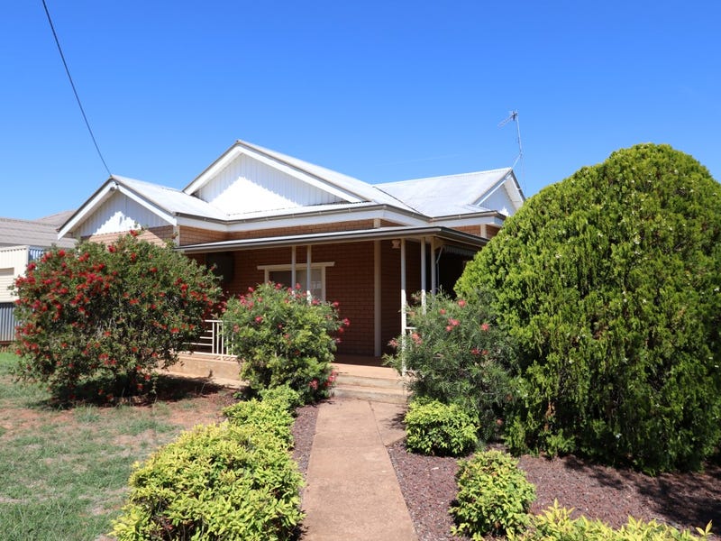 114 Kitchener Road, Temora, NSW 2666 - Property Details