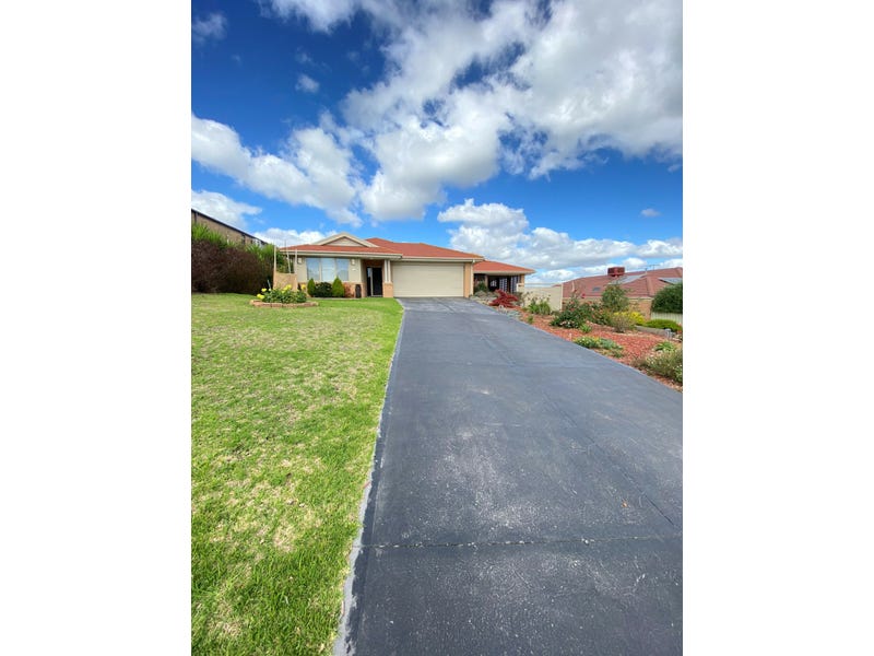 105 Valley Drive, Wallan, VIC 3756