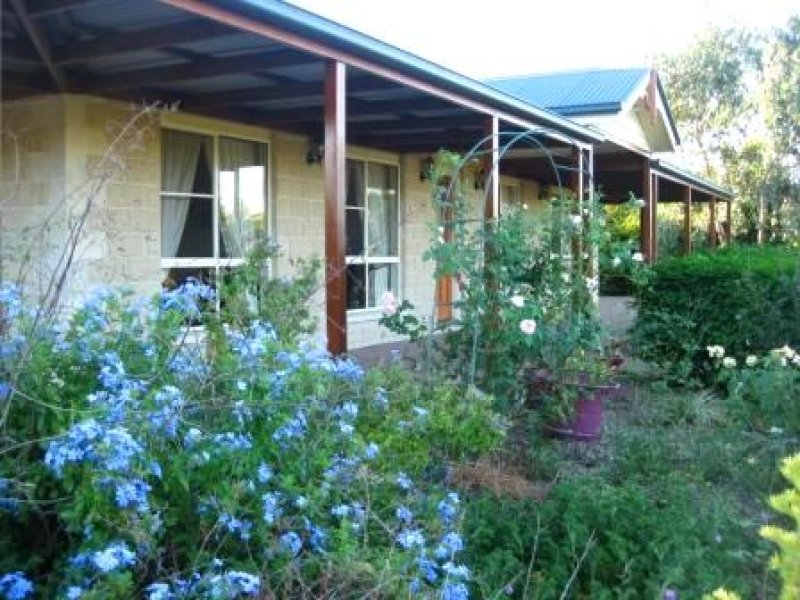 54. Sandalwood Drive, Goondiwindi, Qld 4390 Property Details