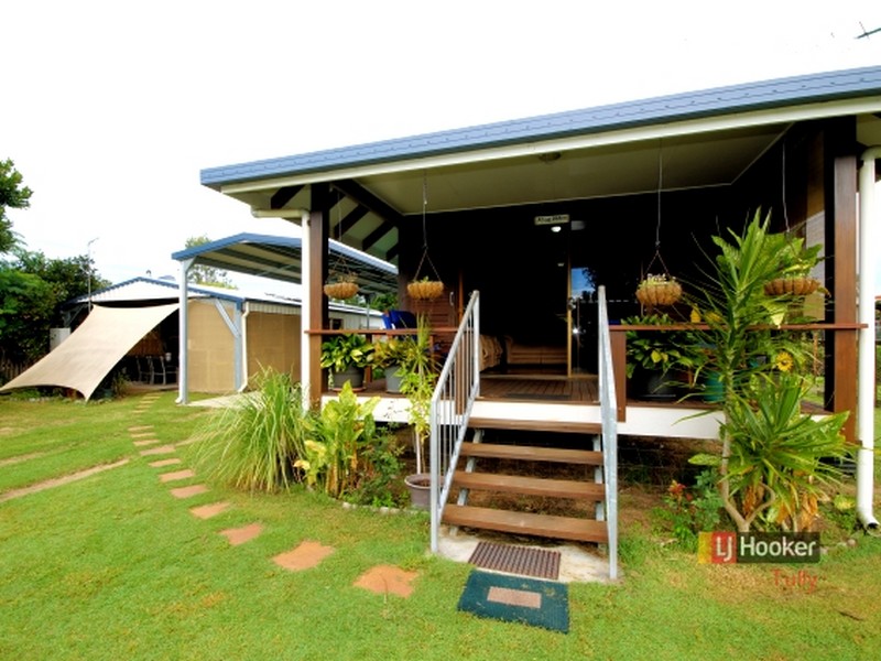 90 Tully Heads Road, Tully Heads, Qld 4854