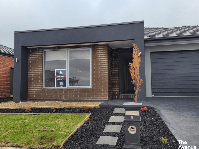 9 Aviemore Street, Beveridge, Vic 3753 House for Rent