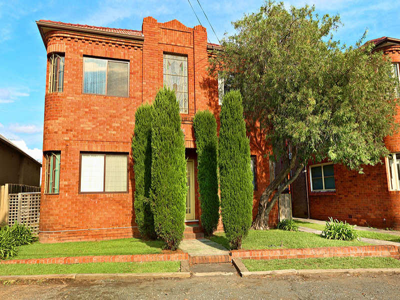 2/156 Canterbury Road, Canterbury, NSW 2193 Property Details