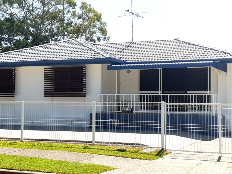 39 Riverside Drive, Currumbin Waters, QLD 4223