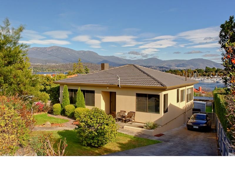 79 East Derwent Highway, Lindisfarne, TAS 7015