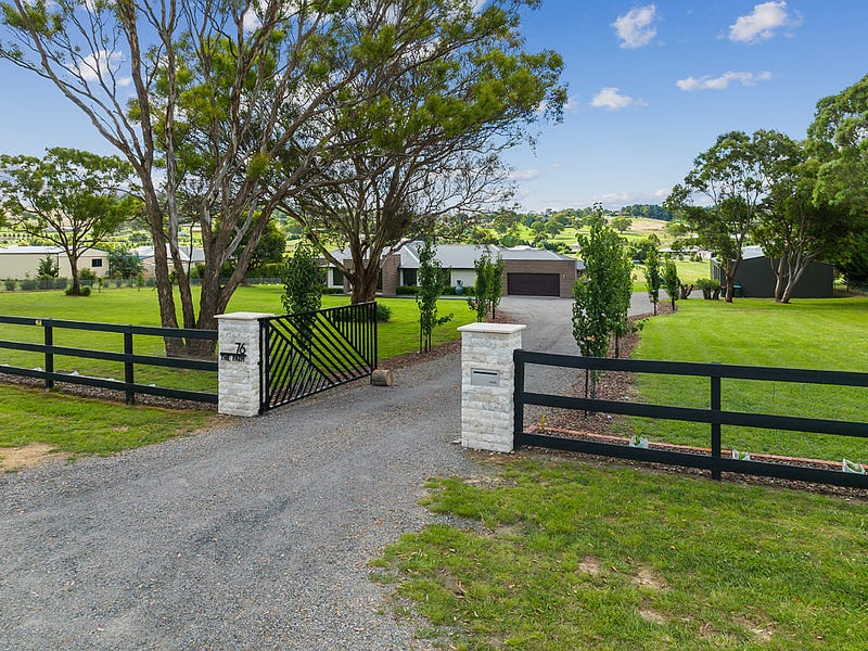 76 Greendale Cres, Runowaters, NSW 2580
