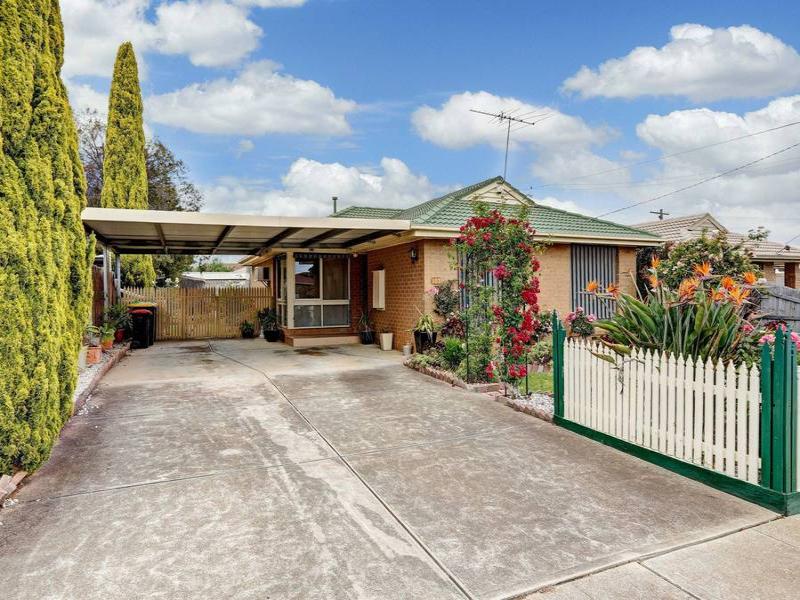 16 Lorimer Street, Melton, VIC 3337