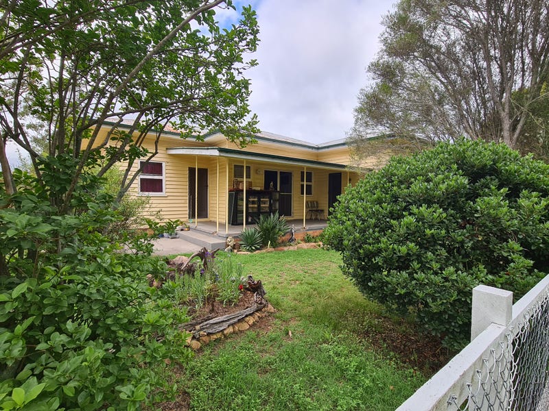 29 South Street, Crows Nest, Qld 4355 House for Sale