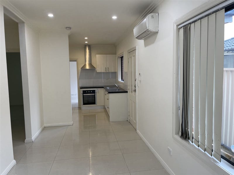 245A Banks Drive, St Clair, NSW 2759