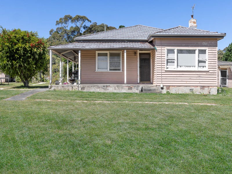 44 Moore Street, Creswick, Vic 3363 House for Sale
