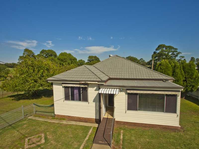 230 Robert Rd, Lochinvar, NSW 2321 Property Details