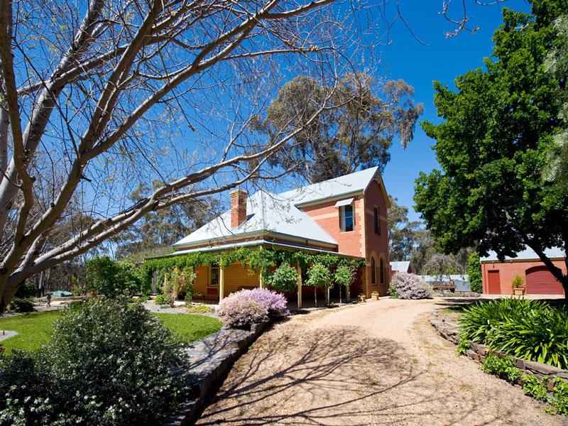 65 Castlemaine Road, Maldon, Vic 3463 Property Details