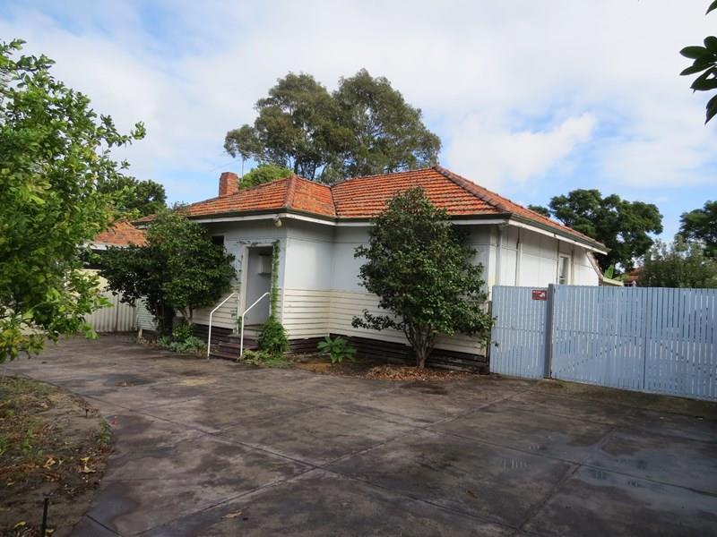 61 Collick Street, Hilton, WA 6163 Property Details