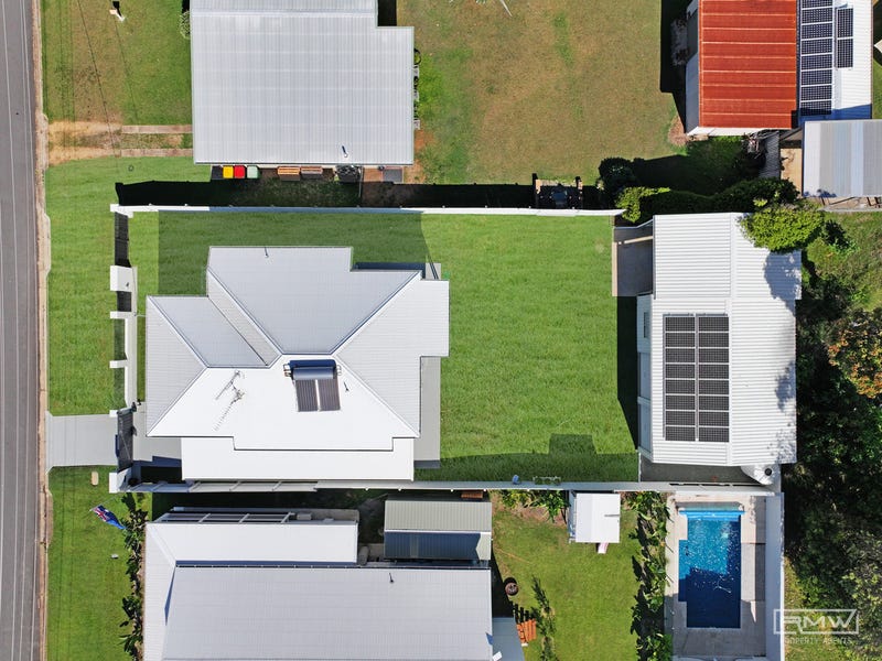 34 Cathne Street, Cooee Bay, QLD 4703