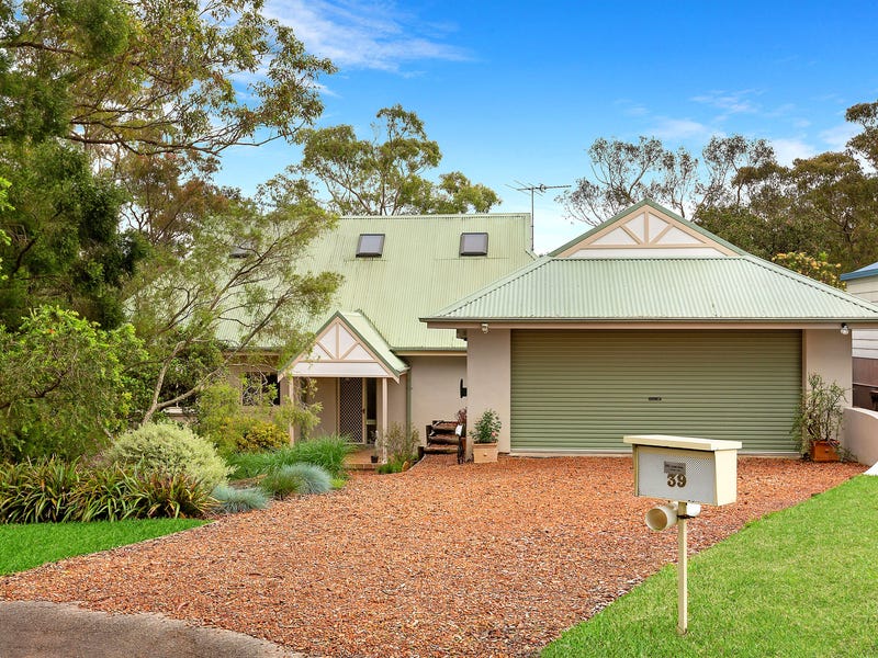 39 Thomson Avenue, Springwood, NSW 2777 Property Details