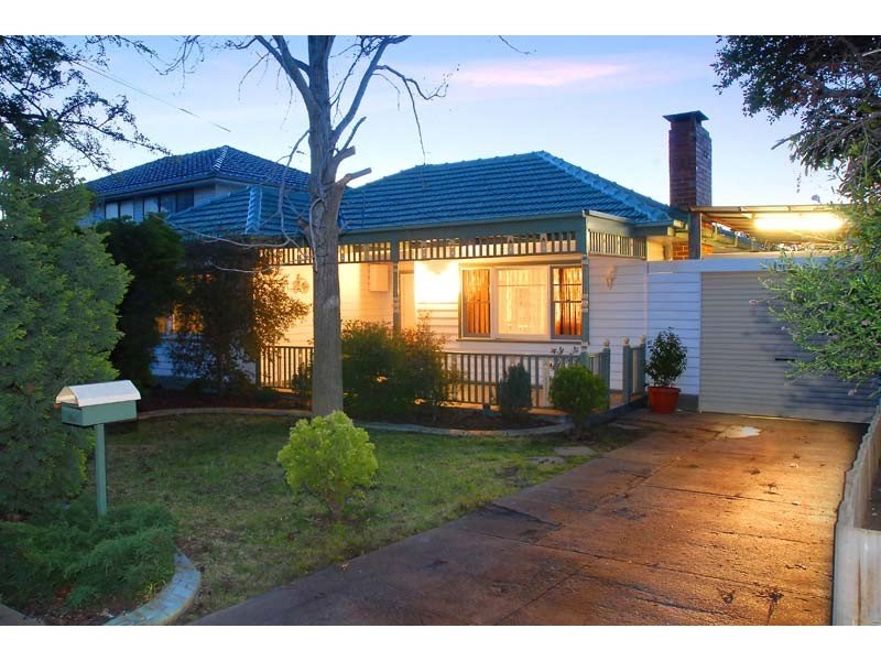 7 Couper Angus Grove, Sunshine, Vic 3020 - Property Details