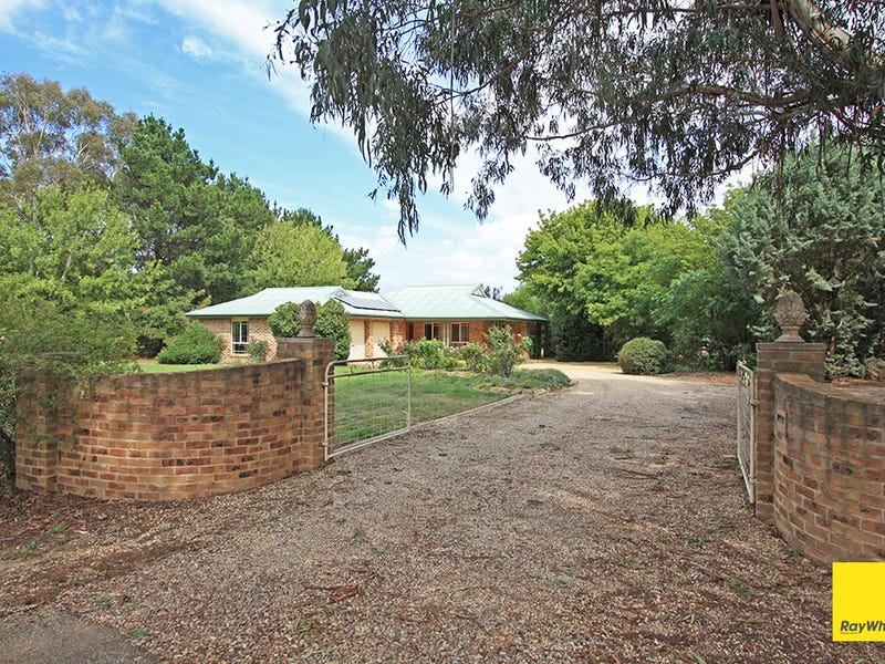 22 Elmslea Drive, Bungendore, NSW 2621 Property Details