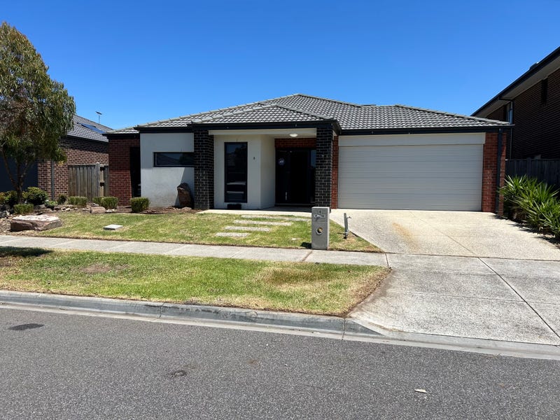 8 Carnegie Road, Point Cook, VIC 3030