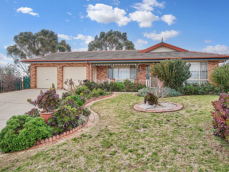 5 Telopea Place, Junee, NSW 2663 House for Sale