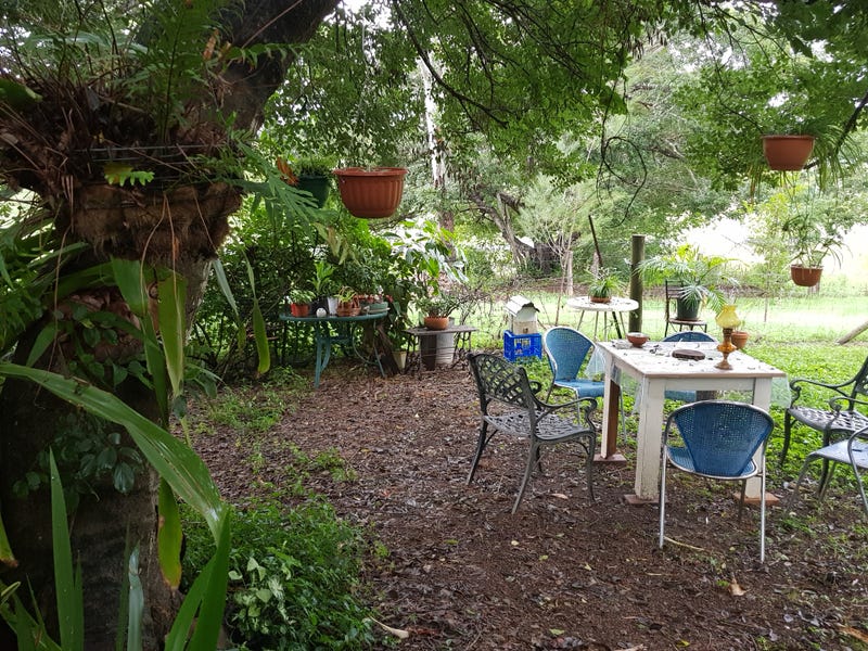 14 Perry Lane, Southside, QLD 4570