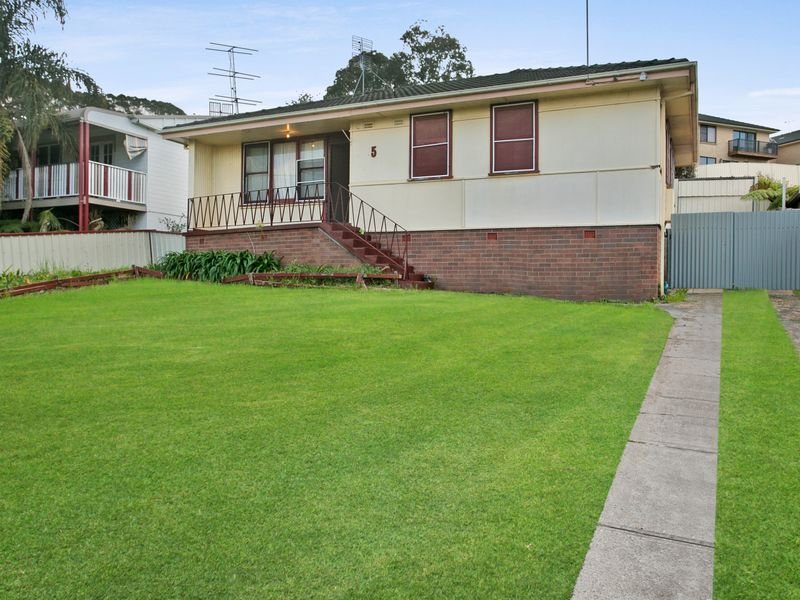 5 Alder Crescent, Gateshead, NSW 2290 Property Details