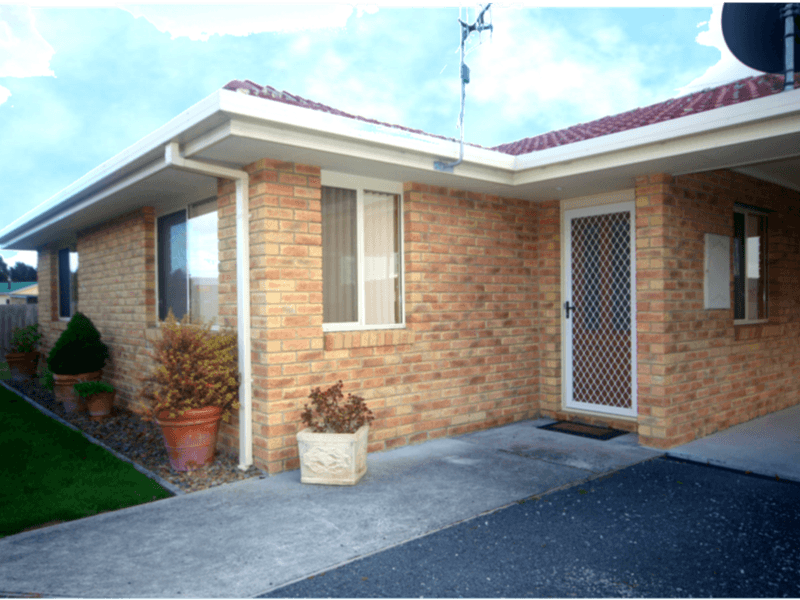 2/84 Tully Street, St Helens, TAS 7216