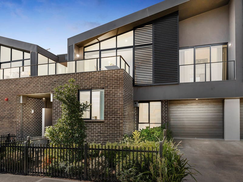 32 Clive Street, West Footscray, VIC 3012