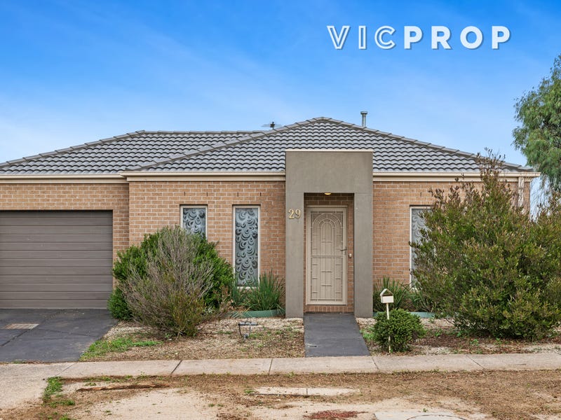 29 Basinview Drive, Tarneit, VIC 3029 - Realestate.com.au