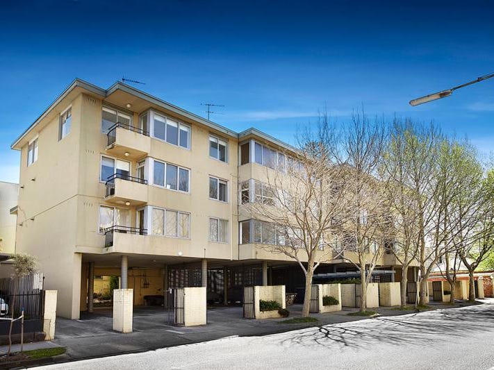 19/2A Robe Street, St Kilda, VIC 3182
