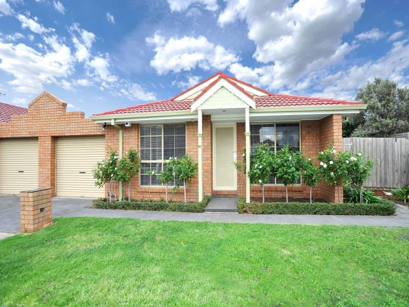 82 Parkside Avenue, Keilor East, VIC 3033