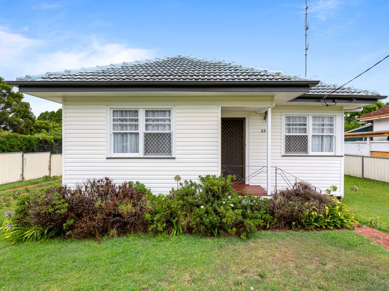 22 Ipswich Street, East Toowoomba, QLD 4350