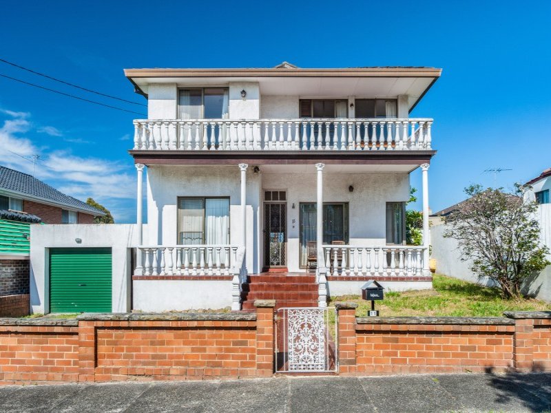 11 Wark Avenue, Pagewood, NSW 2035 Property Details