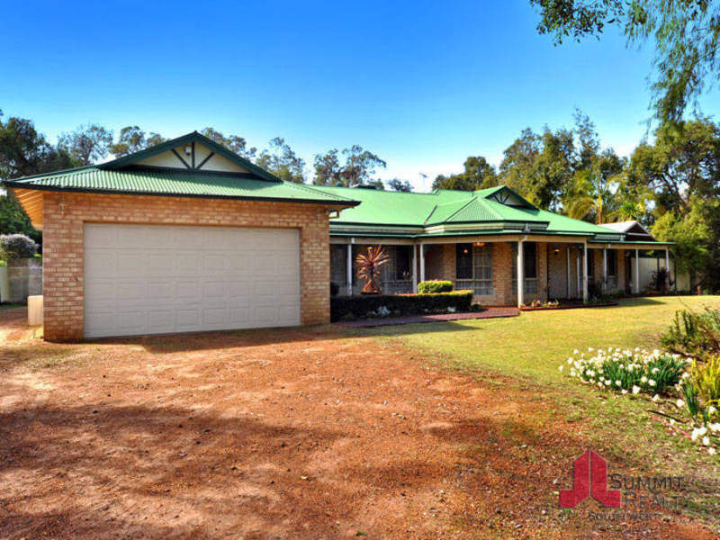 30 Roberts Road, Leschenault, WA 6233