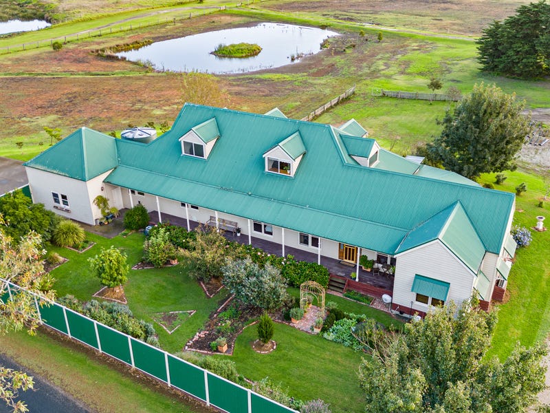 2B Finegan Court, Sale, Vic 3850 House for Sale