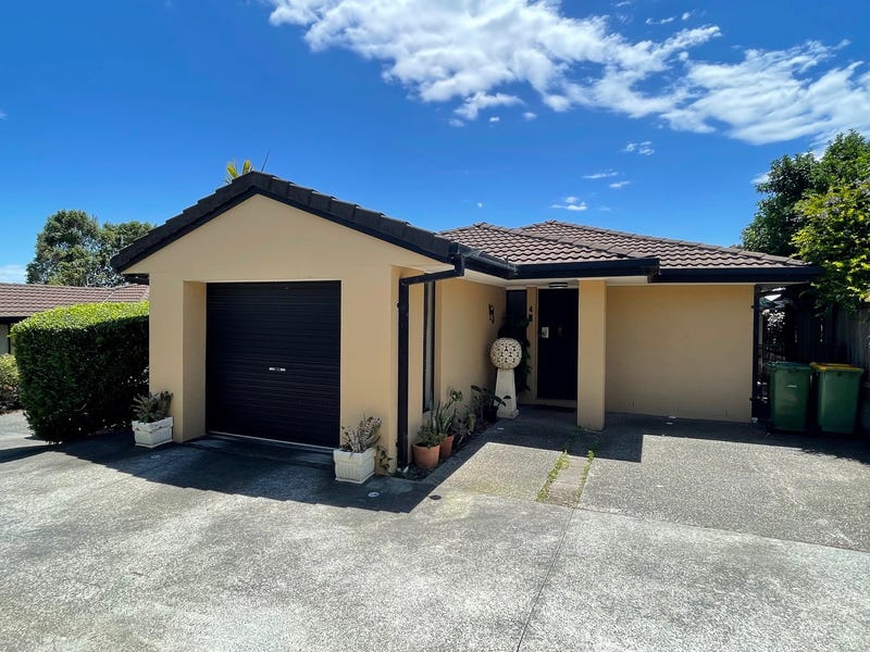 4/13 Schneider Avenue, Labrador, Qld 4215