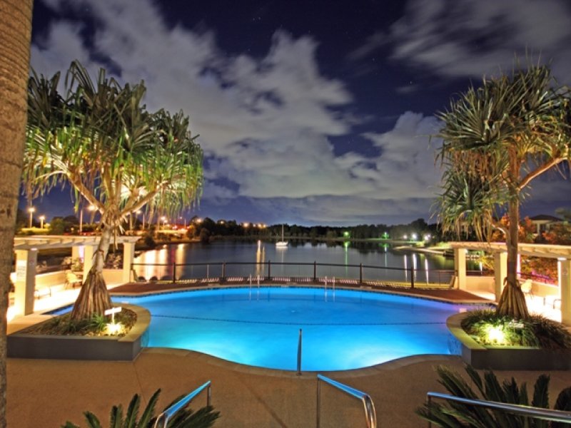 1 The Cove Crescent, Carrara, Qld 4211 Property Details