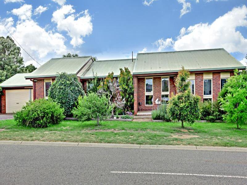 42 DUDLEY STREET, Wallan, Vic 3756 Property Details